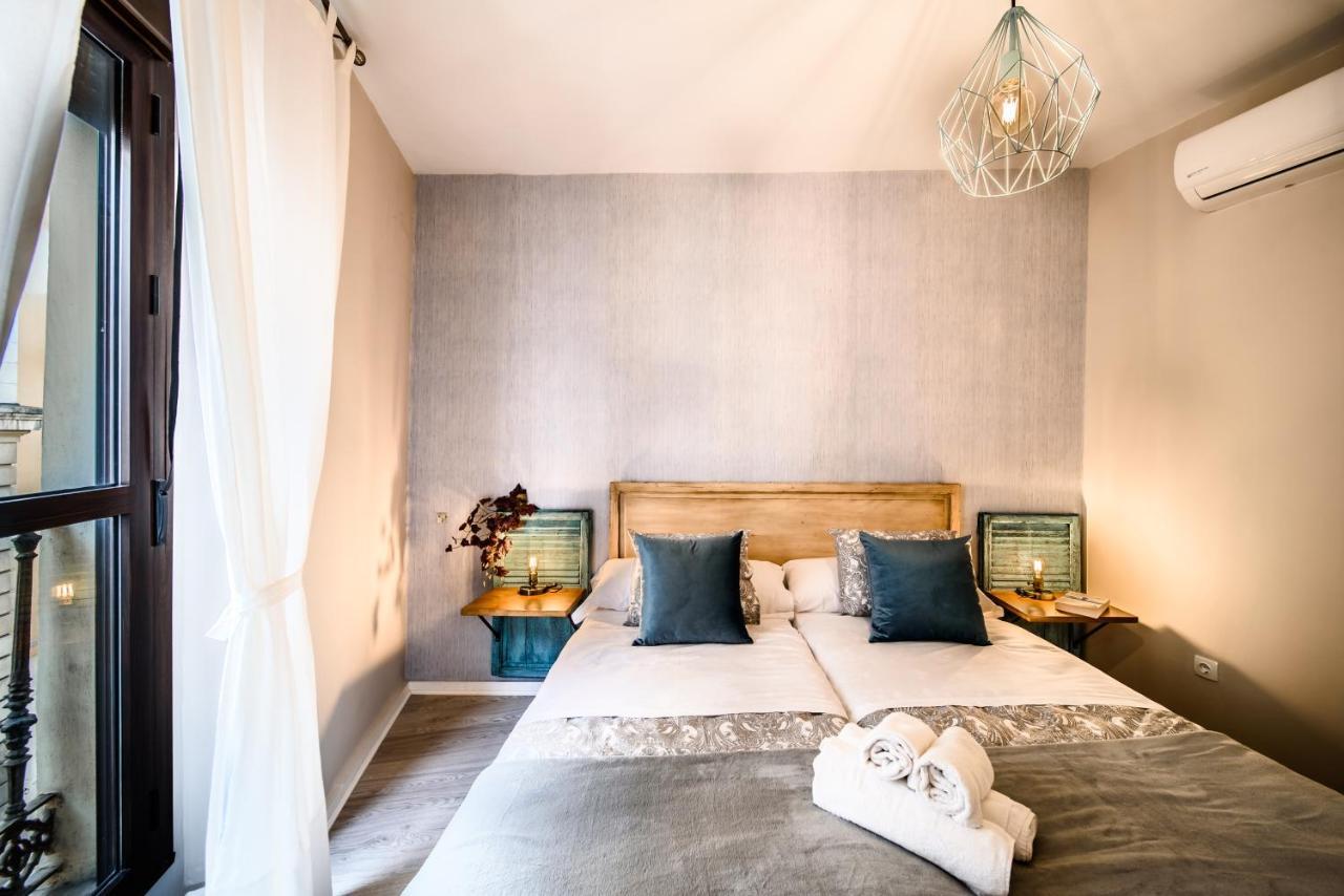 Apartamentos San Pedro Севілья Екстер'єр фото