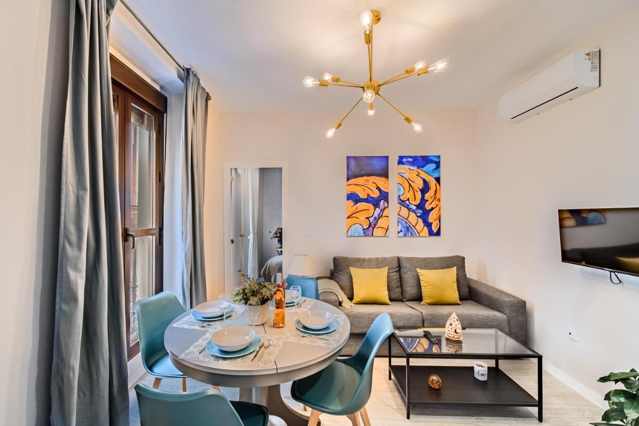 Apartamentos San Pedro Севілья Екстер'єр фото