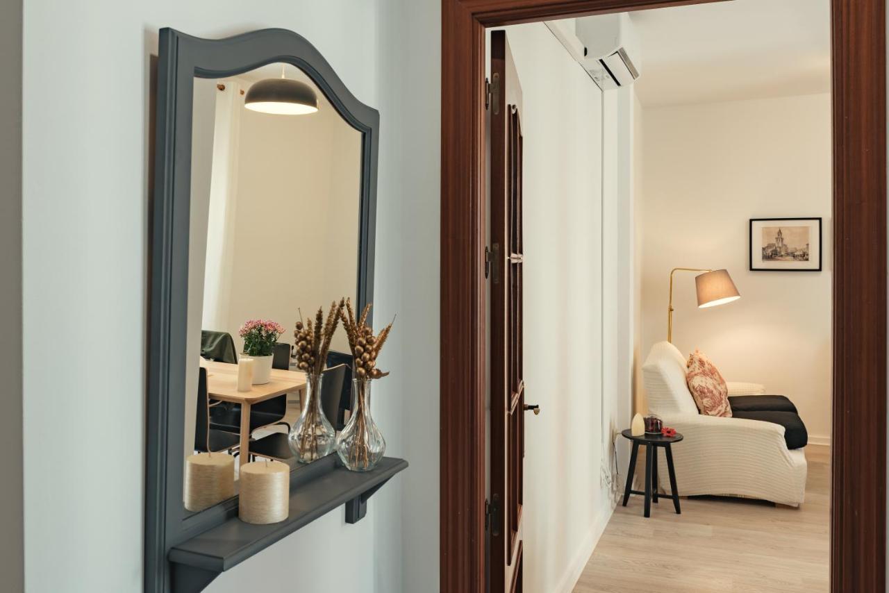 Apartamentos San Pedro Севілья Екстер'єр фото