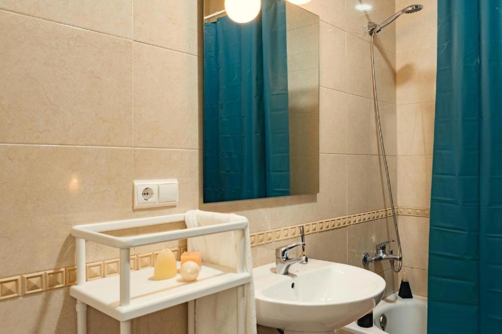 Apartamentos San Pedro Севілья Екстер'єр фото
